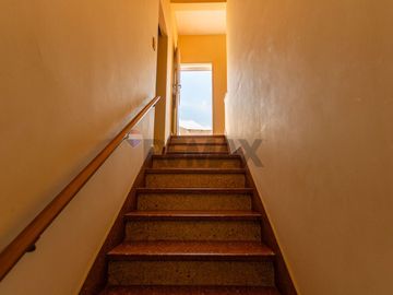 Venta casa 4 ambientes con jardin y cochera Lugano