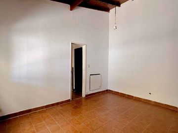 VENTA  CASA 3 AMB. PARQUE PEÑA