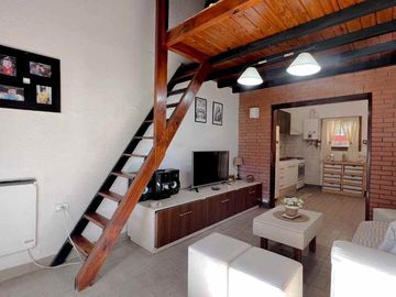 VENTA  CASA 3 AMB. PARQUE PEÑA