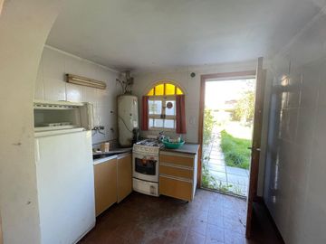 VENTA CASA 4 AMBIENTES CON QUINCHO GARAGE S. CLARA