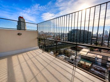 Venta Dto 2 amb al frente con balcón Villa Crespo