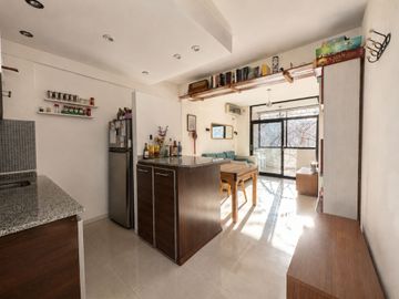 Venta Dto 2 amb al frente con balcón Villa Crespo