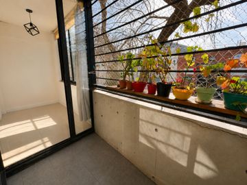 Venta Dto 2 amb al frente con balcón Villa Crespo