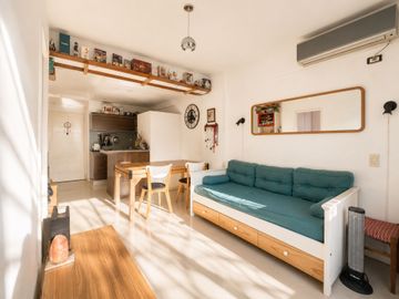 Venta Dto 2 amb al frente con balcón Villa Crespo