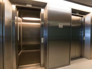 OFICINAS 470 m2 PLANTA LIBRE en OLIVO, 8 cocheras
