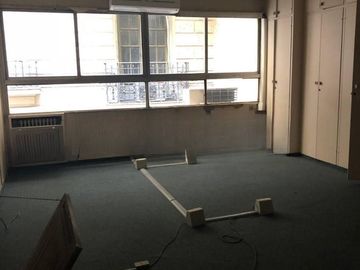Edificio en Block 1860M2 Alquiler