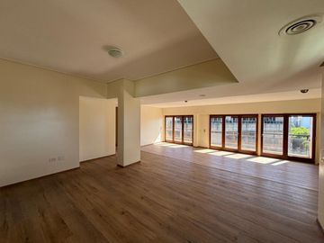 Venta de piso de 3 dormitorios en La Plata