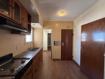 Venta de piso de 3 dormitorios en La Plata