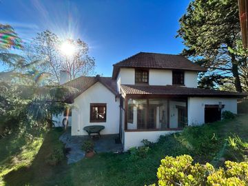 VENTA CASA 4 AMBIENTES PINAMAR VISTA AL GOLF