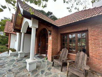 VENTA CASA 4 AMBIENTES PINAMAR VISTA AL GOLF