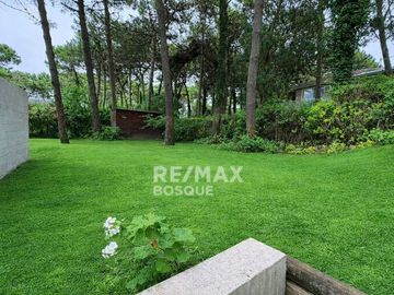 ALQUILER  ANUAL CASA PINAMAR