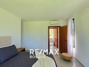 CASA VENTA PINAMAR ALAMOS II MODERNA Y CON PILETA