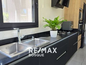 CASA VENTA PINAMAR ALAMOS II MODERNA Y CON PILETA
