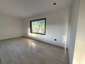 CASA EN VENTA PINAMAR - BARRIO ALAMOS