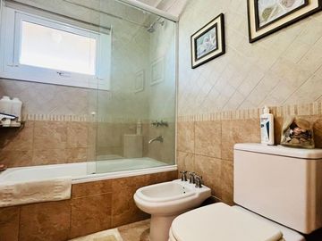 VENTA CASA VILLA GESELL SUR CERCA DEL MAR