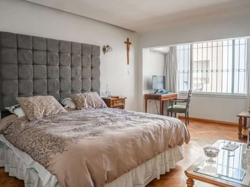 VENTA PISO 4 AMBIENTES FRENTE AL PARQUE RIVADAVIA