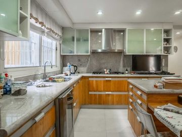 VENTA PISO 4 AMBIENTES FRENTE AL PARQUE RIVADAVIA