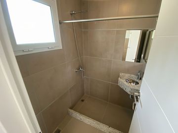 CASA 3 DORMITORIOS EN VENTA EN PLOTTIER B° PRIVADO