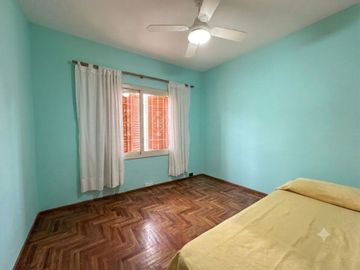 VENTA CASA 3 DORMITORIOS BARRIO CHATEAU CARRERAS