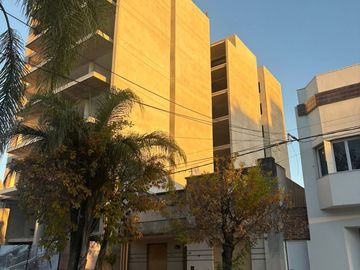 VENTA DE DEPARTAMENTO - ESPERANZA CENTRO