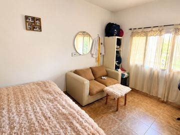 VENTA CASA 2 DORM GRAN PATIO VILLA ALLENDE CÓRDOBA