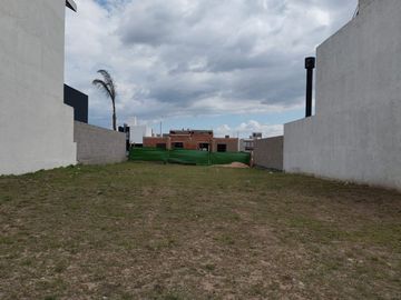 VENTA LOTE DOCTA BOULEVARD DE 360M2 APTO DUPLEX