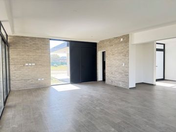 Venta Casa E53 La Cercanía a Estrenar C/ Escritura
