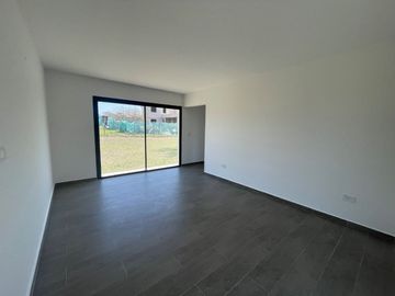 Venta Casa E53 La Cercanía a Estrenar C/ Escritura