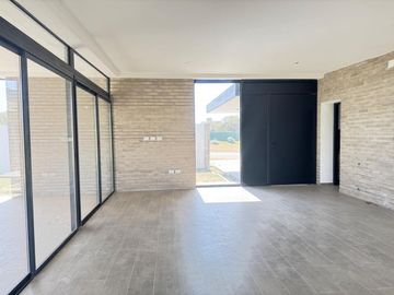 Venta Casa E53 La Cercanía a Estrenar C/ Escritura