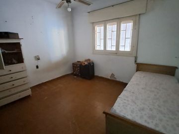 VENTA CASA PH 2 DORM A REFACCIONAR ALTO ALBERDI