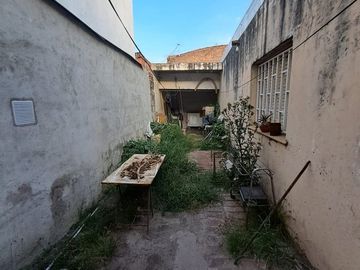 VENTA CASA PH 2 DORM A REFACCIONAR ALTO ALBERDI