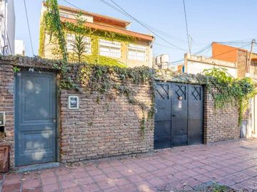 CASA  135m² CON JARDÍN Y ATELIER EN VILLA RAFFO