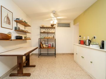 VENTA DEPTO 4 AMB Y DEPENDENCIA CABALLITO COCHERA