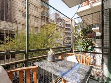 VENTA DEPTO 4 AMB Y DEPENDENCIA CABALLITO COCHERA