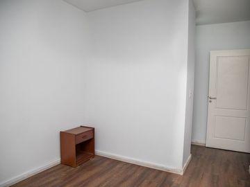 VENTA DEPARTAMENTO 2 AMB CABALLITO CON COCHERA