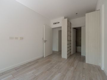VENTA DEPARTAMENTO 4 AMBIENTES CON BALCÓN