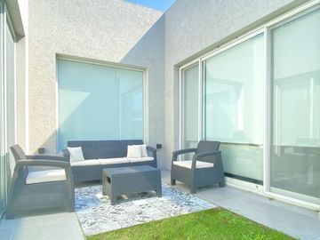 Venta Casa 1 Planta 5 Amb. Pileta a Laguna Cantón