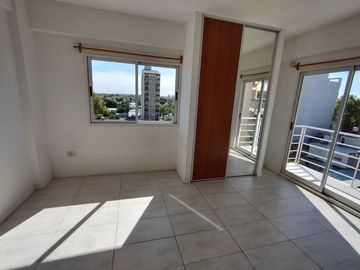 OFICINA CON BAULERA APTO PROFESIONAL EN CASEROS