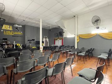 Venta casa 5 ambientes con local en Balvanera