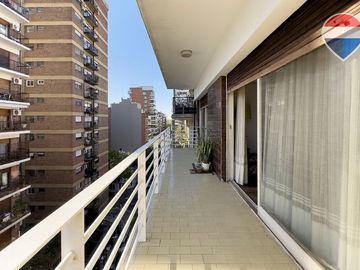 Vende 4 amb c/dependencia y cochera en Las Cañitas