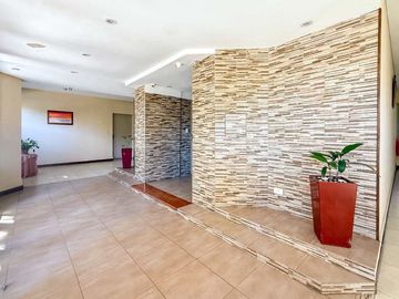 Depto 4 ambientes en VENTA con balcón en Flores