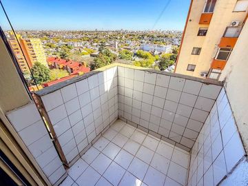 Depto 4 ambientes en VENTA con balcón en Flores