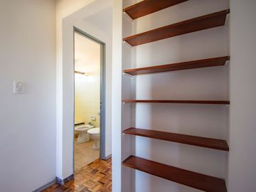 Depto 4 ambientes en VENTA con balcón en Flores