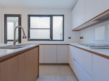 VENTA Casa 5 AMB A ESTRENAR en Villa del Parque
