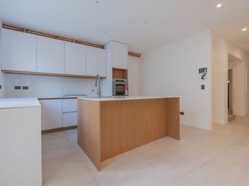 VENTA Casa 5 AMB A ESTRENAR en Villa del Parque
