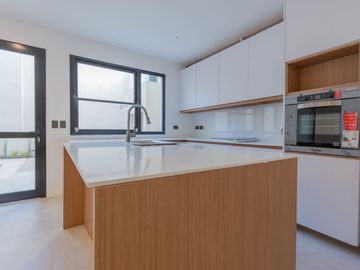 VENTA Casa 5 AMB A ESTRENAR en Villa del Parque