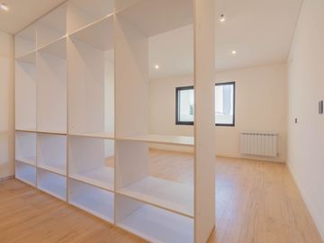 VENTA Casa 5 AMB A ESTRENAR en Villa del Parque
