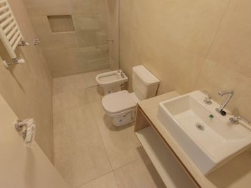 VENTA Casa 5 AMB A ESTRENAR en Villa del Parque