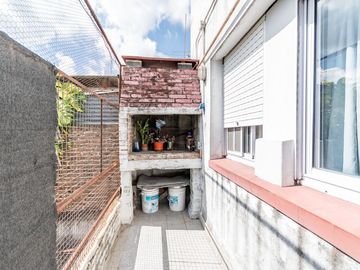 Venta PH 4 ambientes con terraza y balcón