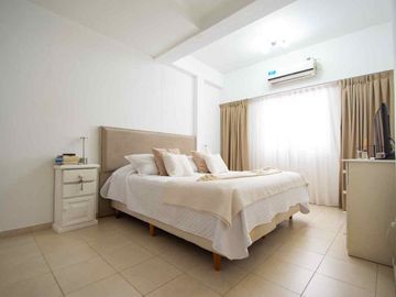 VENTA CASA 5 AMBIENTES EN EL PALOMAR